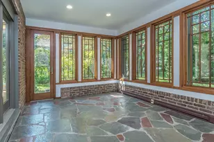 3 West Dr, Manhasset, NY 11030 - Photo 11