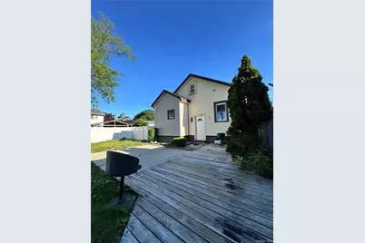64 Sprague Avenue #Whole House, Amityville, NY 11701 - Photo 25