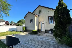 64 Sprague Ave, Amityville, NY 11701 - Photo 25
