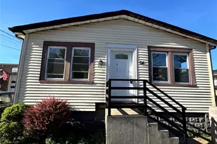 64 Sprague Ave, Amityville, NY 11701 - Photo 3