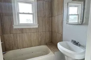 64 Sprague Ave, Amityville, NY 11701 - Photo 13