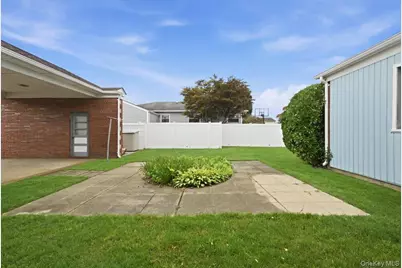 2726 Cypress Avenue, East Meadow, NY 11554 - Photo 27