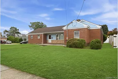 2726 Cypress Avenue, East Meadow, NY 11554 - Photo 3