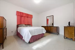 2726 Cypress Ave, East Meadow, NY 11554 - Photo 17