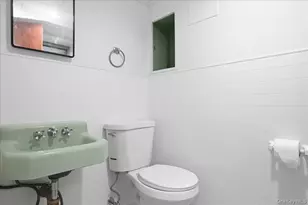 2726 Cypress Ave, East Meadow, NY 11554 - Photo 25