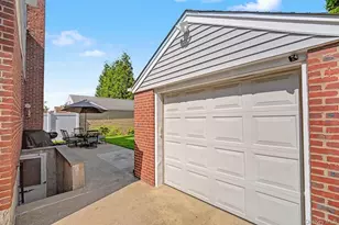 16 Elton Rd, Garden City, NY 11530 - Photo 19