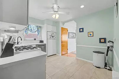 16 Elton Road, Garden City, NY 11530 - Photo 9