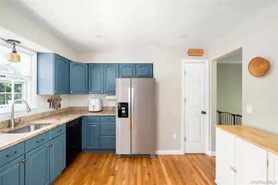 30 Ridgeview Avenue, Mahopac, NY 10541 - Photo 5
