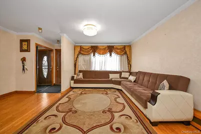 15052 76th Road, Kew Gardens, NY 11367 - Photo 3