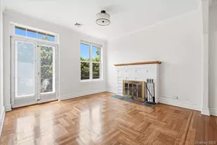 68-11 Clyde St, Forest Hills, NY 11375 - Photo 7