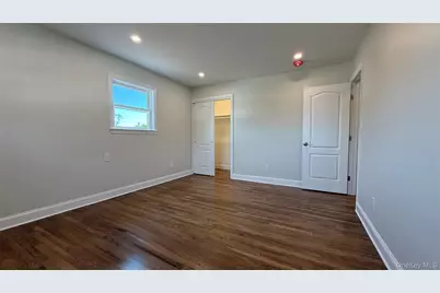 211 4th Avenue, West Babylon, NY 11704 - Photo 11