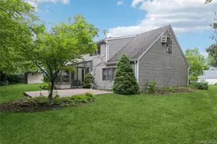 28 Campus Ln, Ronkonkoma, NY 11779 - Photo 43
