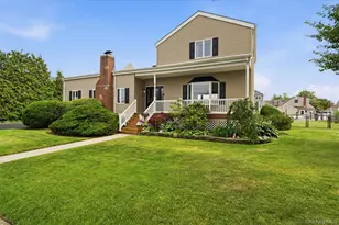 20 Barry Rd, Amityville, NY 11701 - Photo 5
