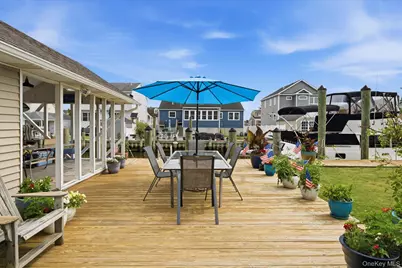 20 Barry Road, Amityville, NY 11701 - Photo 35