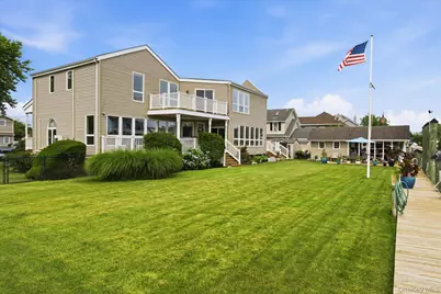 20 Barry Road, Amityville, NY 11701 - Photo 37