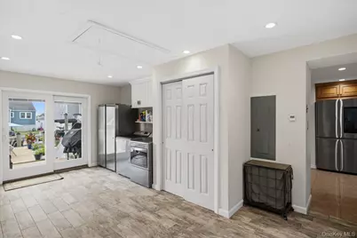 20 Barry Road, Amityville, NY 11701 - Photo 21