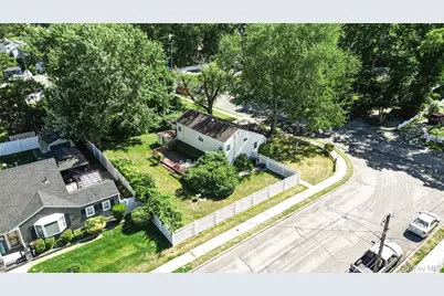 64 Grand Avenue, Lindenhurst, NY 11757 - Photo 3