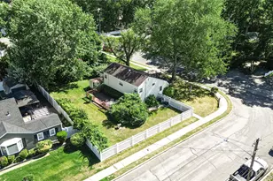 64 Grand Ave, Lindenhurst, NY 11757 - Photo 3
