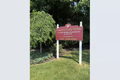 1000 Country Lake Court, West Babylon, NY 11704 - Photo 1