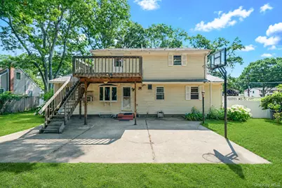 128 Avenue B, Holbrook, NY 11741 - Photo 37
