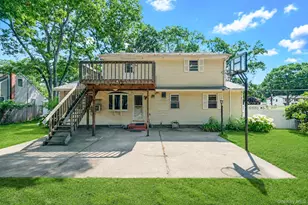 128 Avenue B, Holbrook, NY 11741 - Photo 37