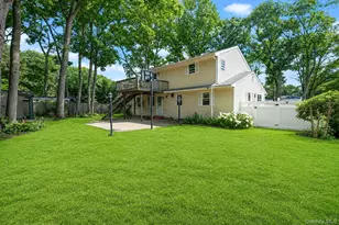 128 Avenue B, Holbrook, NY 11741 - Photo 35