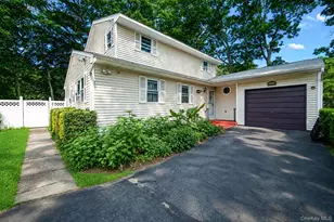 128 Avenue B, Holbrook, NY 11741 - Photo 5