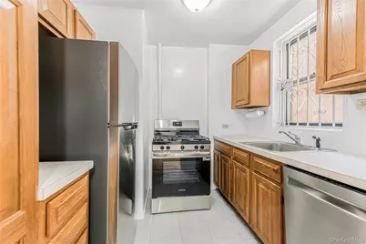3215 Arlington Avenue #3E, Bronx, NY 10463 - Photo 7
