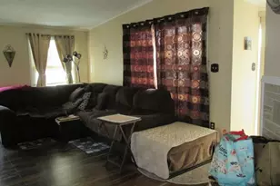 130 Village Cir W, Manorville, NY 11949 - Photo 7