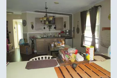 130 Village Circle W, Manorville, NY 11949 - Photo 5