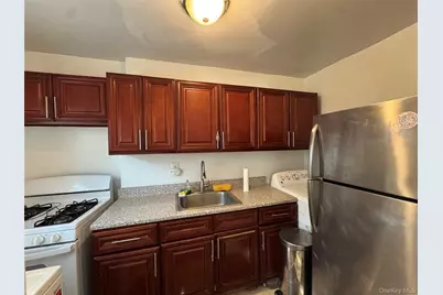 260-38 73 Avenue #B1, Glen Oaks, NY 11004 - Photo 7