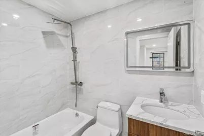 15033 Hawtree St, Ozone Park, NY 11417 - Photo 17