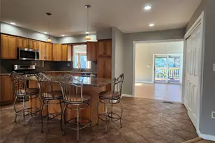 373 Ehrhardt Rd, Pearl River, NY 10965 - Photo 9