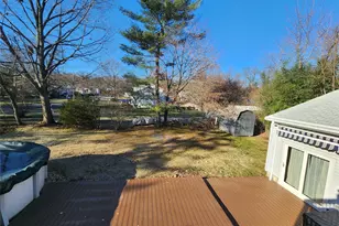 373 Ehrhardt Rd, Pearl River, NY 10965 - Photo 27