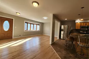 373 Ehrhardt Rd, Pearl River, NY 10965 - Photo 3