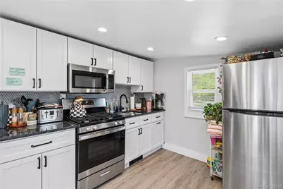 11 Park Avenue #2A, Babylon, NY 11702 - Photo 7