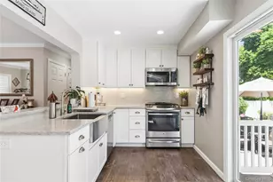 11 Barbara Rd, Ronkonkoma, NY 11779 - Photo 5