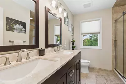 11 Barbara Road, Ronkonkoma, NY 11779 - Photo 15