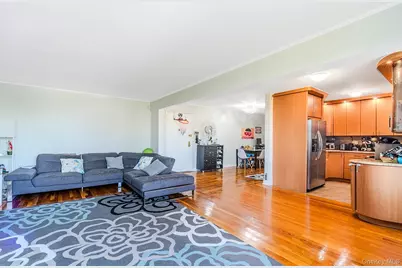 2685 E 7th Street #6M, Brooklyn, NY 11235 - Photo 3