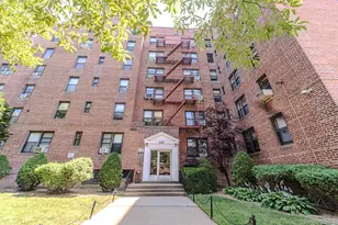 2685 E 7th St, Brooklyn, NY 11235 - Photo 1