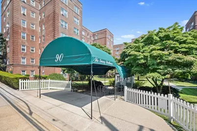 90 Bryant Avenue #2B- Dorset, White Plains, NY 10605 - Photo 1