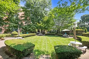 90 Bryant Ave, White Plains, NY 10605 - Photo 21