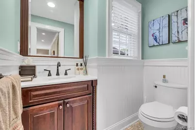 128 Stuart Street, Lynbrook, NY 11563 - Photo 15