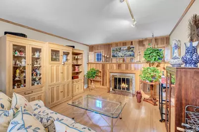 128 Stuart Street, Lynbrook, NY 11563 - Photo 17