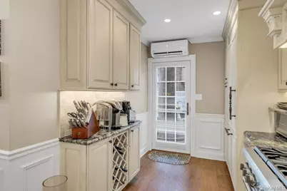 128 Stuart Street, Lynbrook, NY 11563 - Photo 13