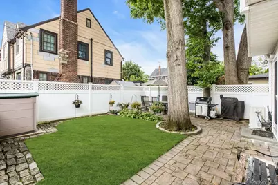128 Stuart Street, Lynbrook, NY 11563 - Photo 31