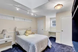 128 Stuart St, Lynbrook, NY 11563 - Photo 21