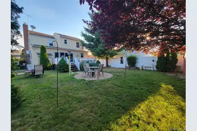 152 Norfeld Boulevard, Elmont, NY 11003 - Photo 11