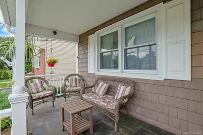 84 Lawrence Place, New Rochelle, NY 10801 - Photo 3