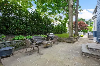 315 Maple Avenue, Mamaroneck, NY 10543 - Photo 25